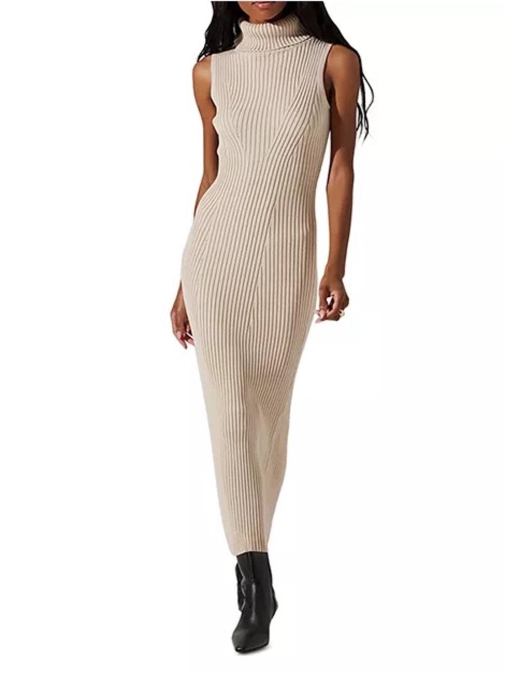 ASTR the Label Channary Turtleneck Sweater Dress in Light Taupe. Size large.